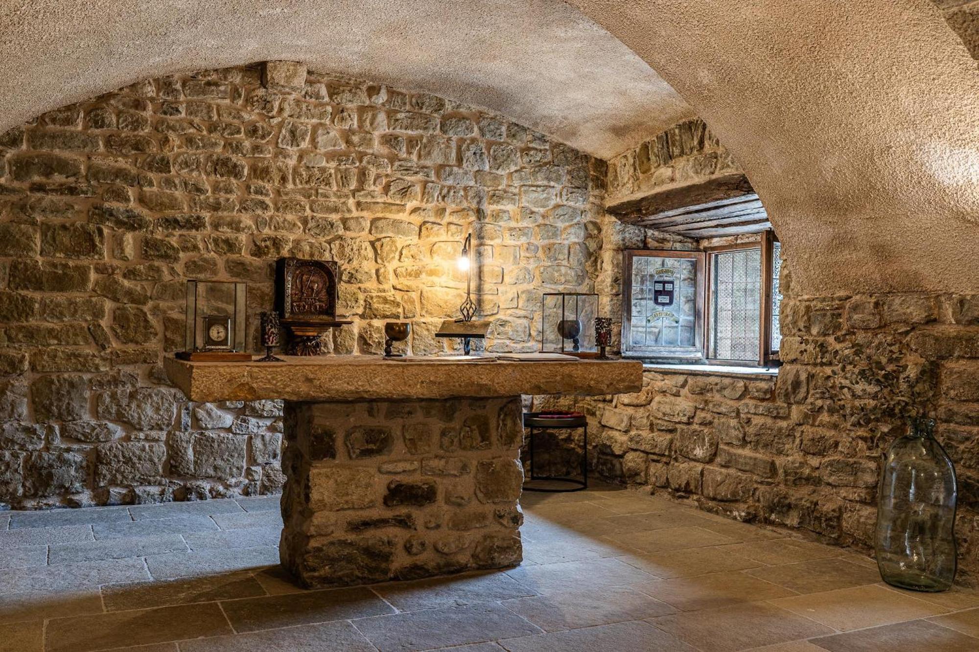 Villa Castell In Girona Sant Miquel de Campmajor Esterno foto