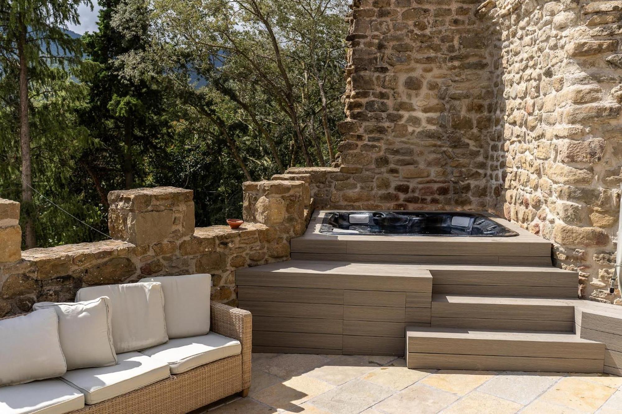 Villa Castell In Girona Sant Miquel de Campmajor Esterno foto